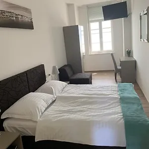 Hotel kapsułowy Rirooms, Rijeka